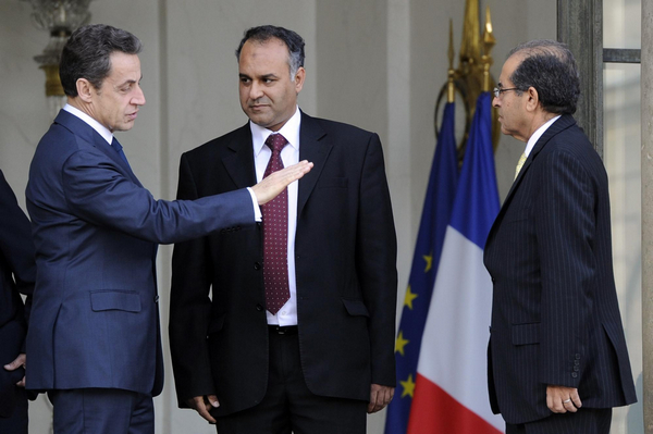 France recognizes Libya rebels, to surprise of EU