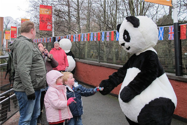 Opening of panda exhibit delights UK