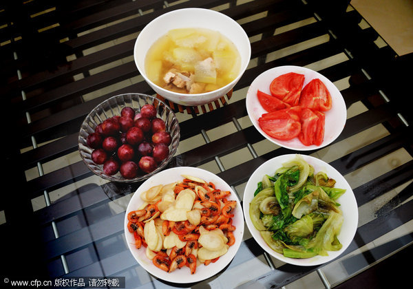 Parental love expressed with Gaokao dishes