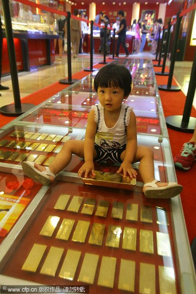 China's $11m gold walkway