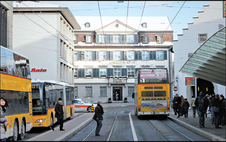 Swiss town laments a bank's fall