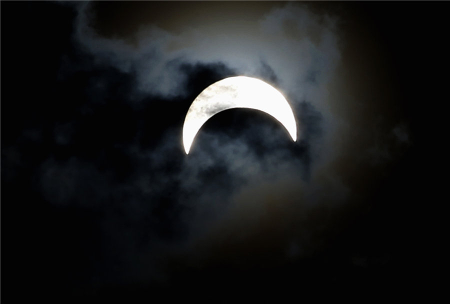 Rare solar eclipse 2013