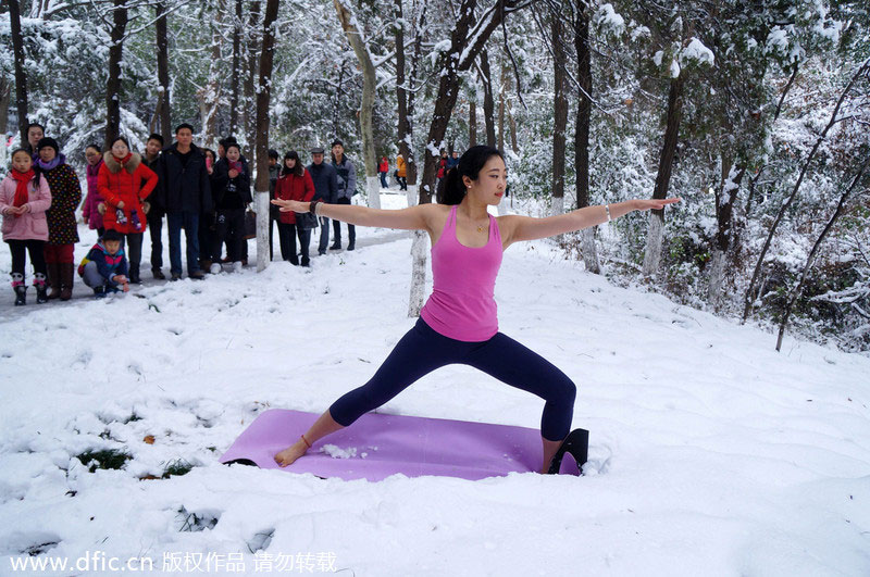 Yoga practice in the snow
