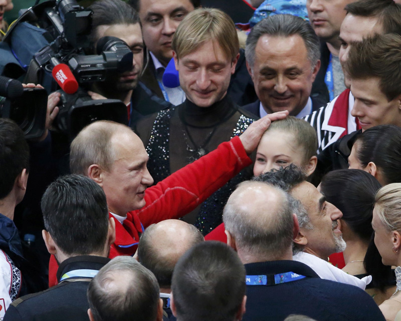 Putin applauds Russian figure skating team