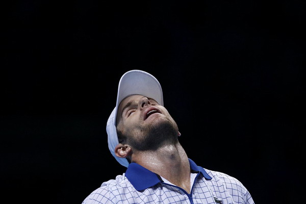 Nadal rallies to beat Roddick in 3 at ATP finals