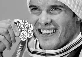 Fear of fourth pushes Innerhofer to Super G gold