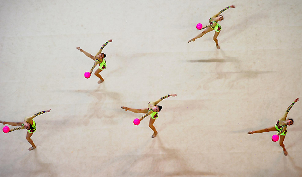 Dancing moments in national Rhythmic Gymnastics game