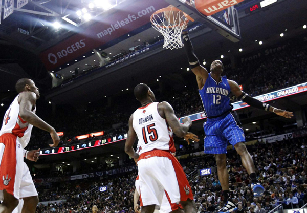 In pictures: NBA slam dunk show