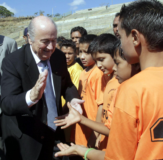 Blatter hires Swiss sports writer for campaign