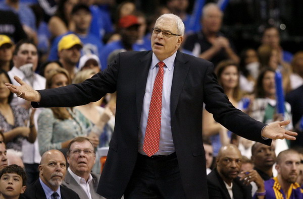 Mavs sweep Lakers as coach bids farewell