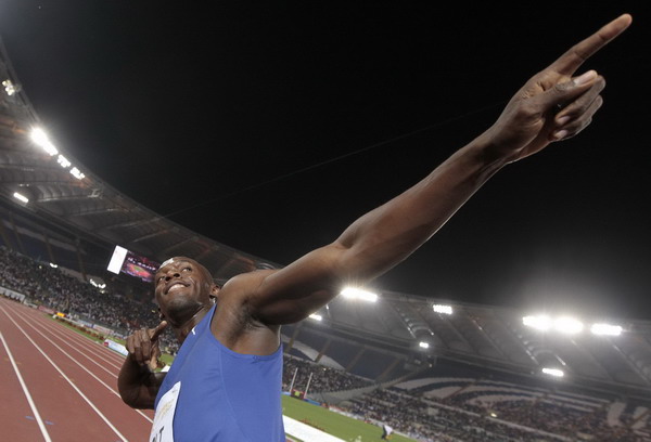 Bolt edges Powell, Americans dominate in Rome