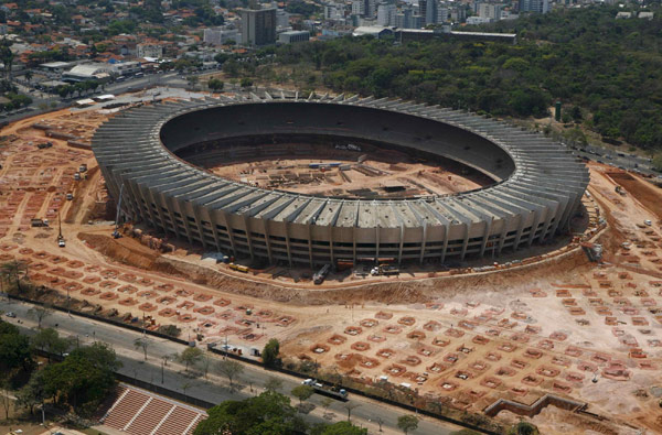 Brazil's World Cup rush fuels spending blowout