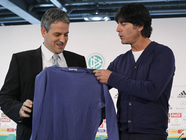 Loew donates 2010 Cup coaching sweater