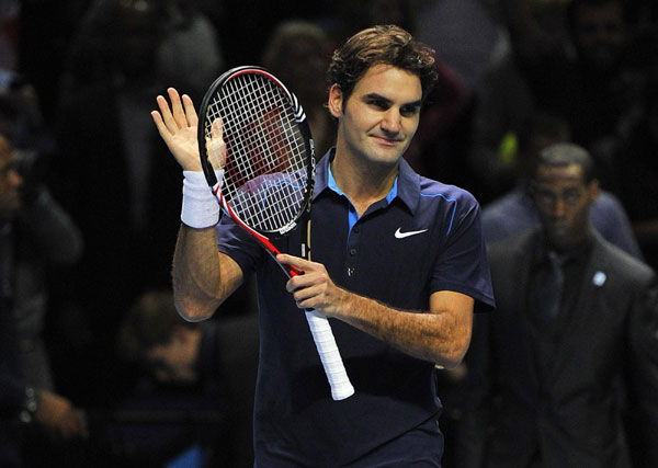 Sublime Federer thrashes Nadal in London