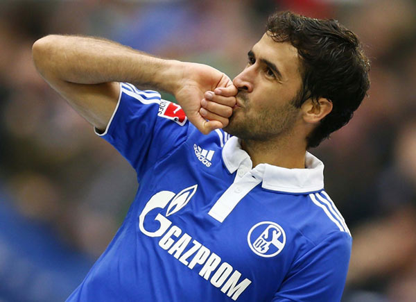 Raul to leave Schalke 04 at end of season