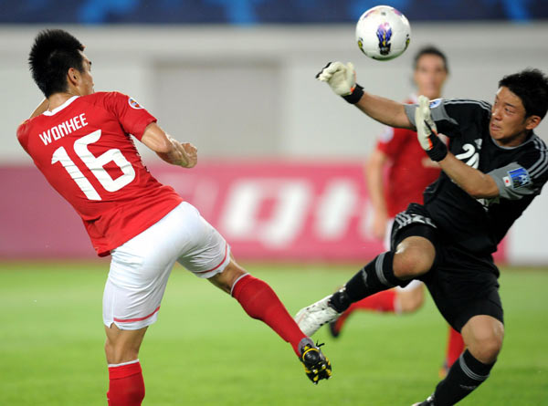 Lippi leads Guangzhou into Asian quarters