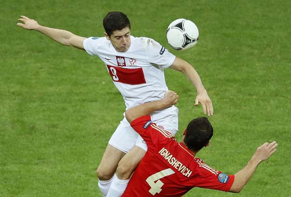Co-hosts Poland tied 1-1 with Russia in Euro 2012