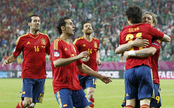 Spain's Torres sparkles as Irish eliminated