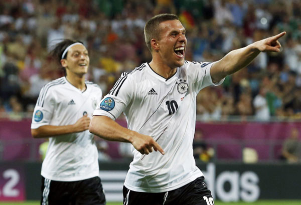 Powerful Germany ease through with perfect record