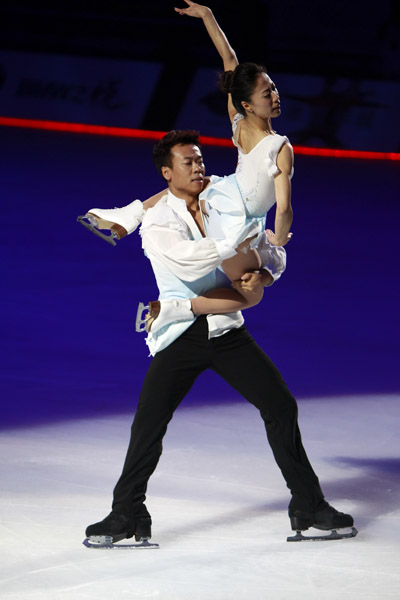 Shen and Zhao perform at Artistry on Ice show