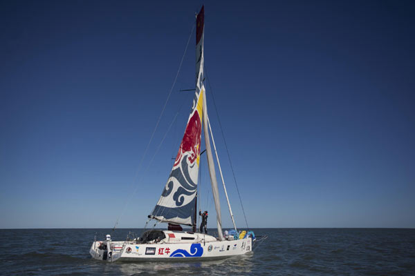 Solo world sailor Guo Chuan finishes half voyage