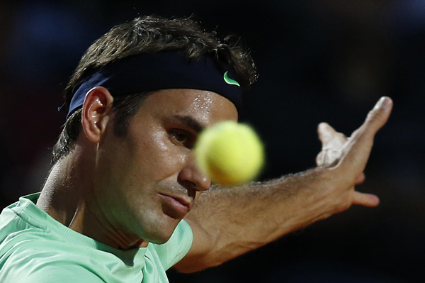 Federer to fight against Nadal in Rome final