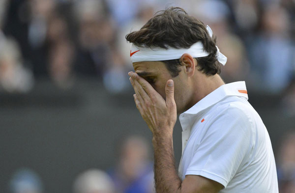 Sharapova, Federer suffer shock defeat