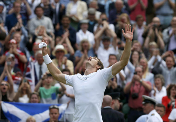 Murray wins his quarter-final at Wimbledon