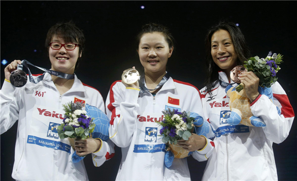 China wins two gold medals in a day at Worlds
