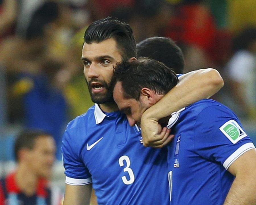 Costa Rica beats Greece in penalty shootout