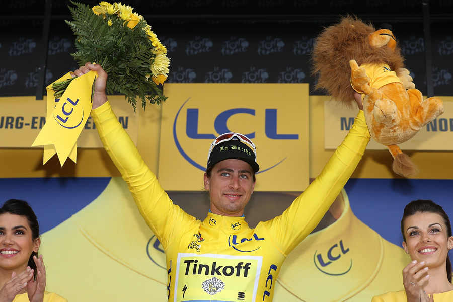 Sagan claims yellow jersey after Tour de France 2nd stage win