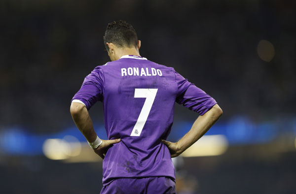 Ronaldo unlikely to leave Bernabeu, says Real Madrid legend