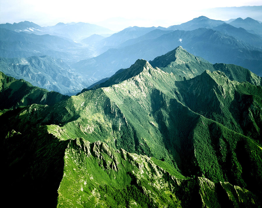 the highst mountain in taiwan 