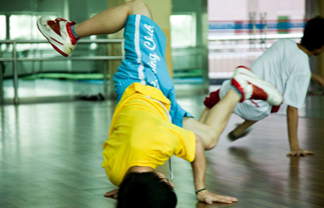 Migrant dancers to break open Universiade