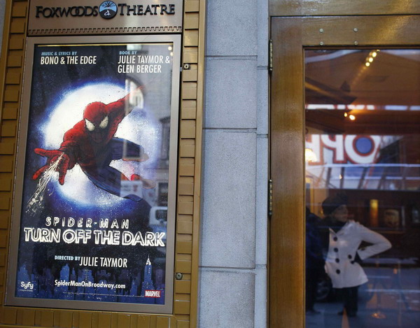 'Spider-Man' stuntman falls during Broadway preview