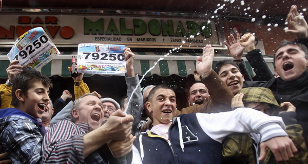 Spanish Christmas lottery hands out $3 billion
