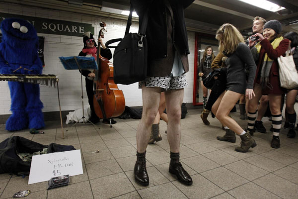 No Pants Subway Ride in NY