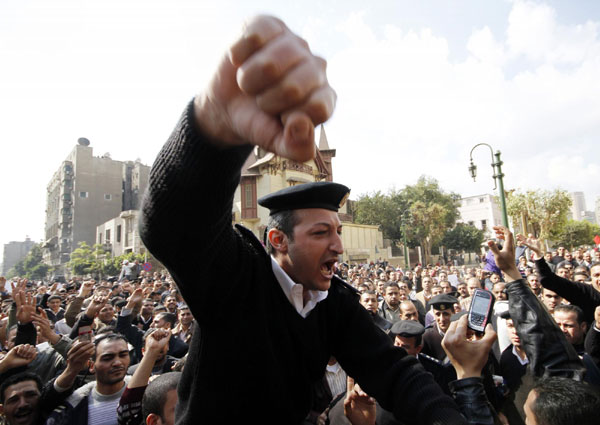 Egypt's military council dissolves parliament