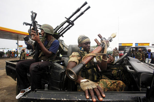 Fresh fighting erupts in Cote d'Ivoire