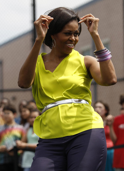 Michelle Obama dances for fitness event