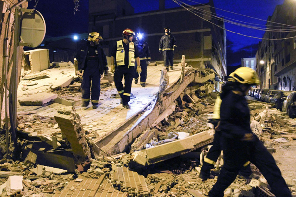 Two quakes in Spain kill 10, injure dozens