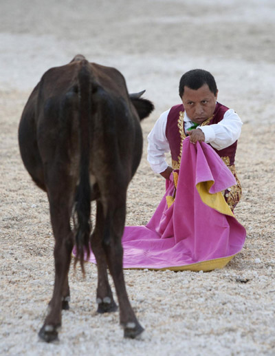 Dwarf Bullfighters in Mexico