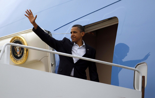 Obama takes aim at Republicans in Midwest tour