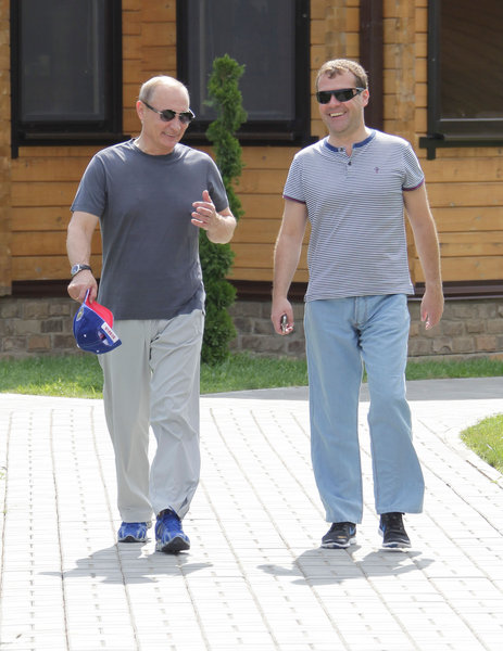 Medvedev, Putin spend holiday together