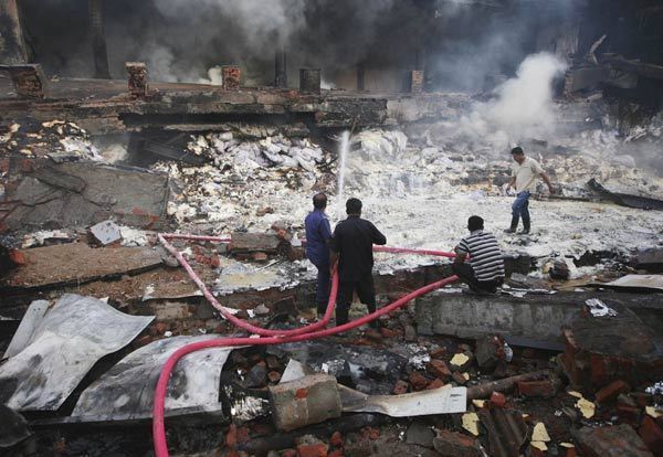 Indian dairy fire kills at least six