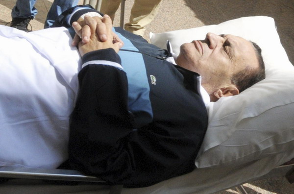 Fourth session of Mubarak's trial opens
