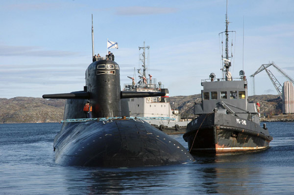 9 injured in Russian submarine fire