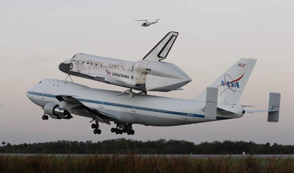 Discovery takes off on final flight to museum