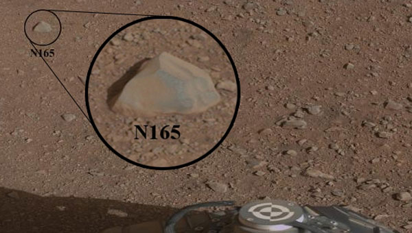 Mars rover Curiosity zaps first Martian rock
