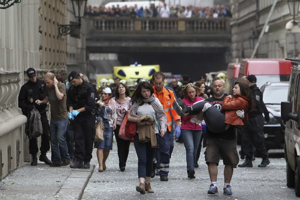 Explosion shakes Prague, as many as 40 injured